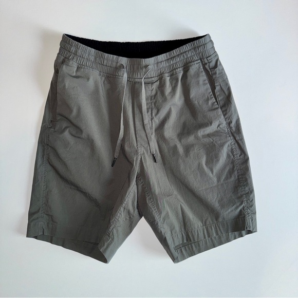 lululemon athletica Other - Lululemon Men’s Size Small Athletic Shorts Sage Gray Lightweight Elastic Waist